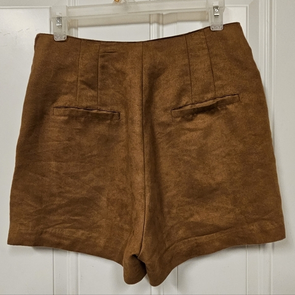 Ark & Co. Brown Suede short size M - Picture 3 of 7